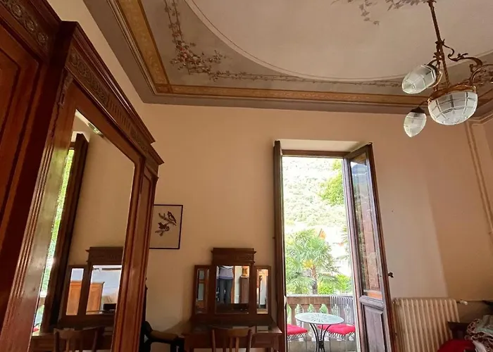 Del Castanar Konukevi Maccagno