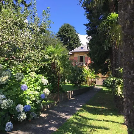 Del Castanar بيت ضيافة Maccagno